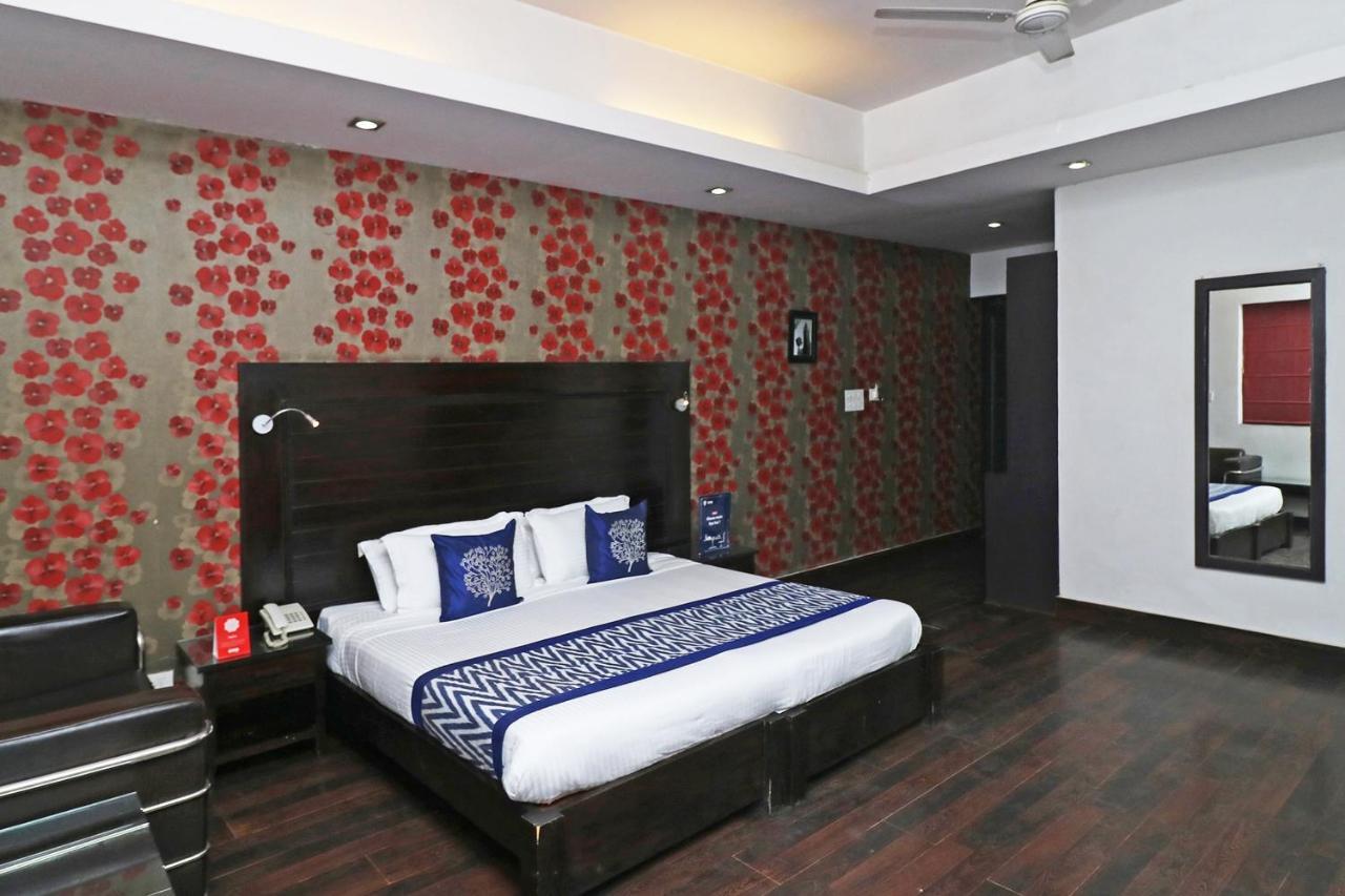 Hotel Chalet Nueva Delhi Exterior foto