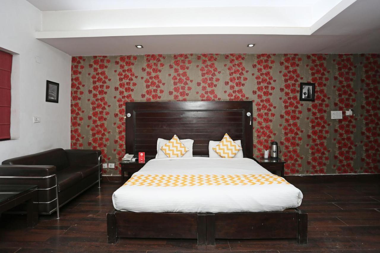 Hotel Chalet Nueva Delhi Exterior foto