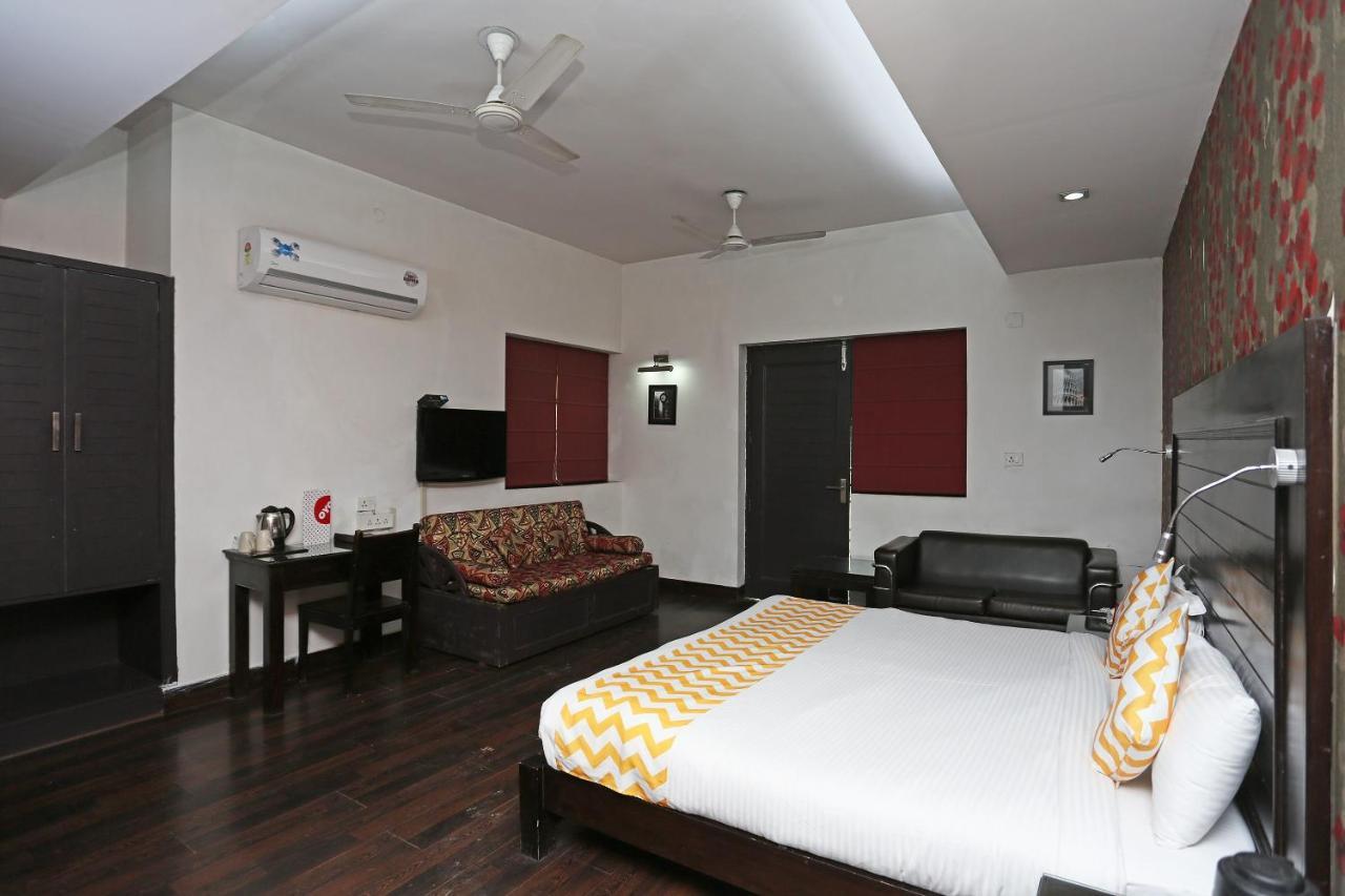 Hotel Chalet Nueva Delhi Exterior foto
