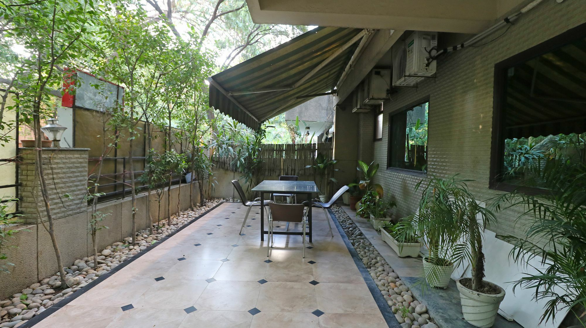 Hotel Chalet Nueva Delhi Exterior foto