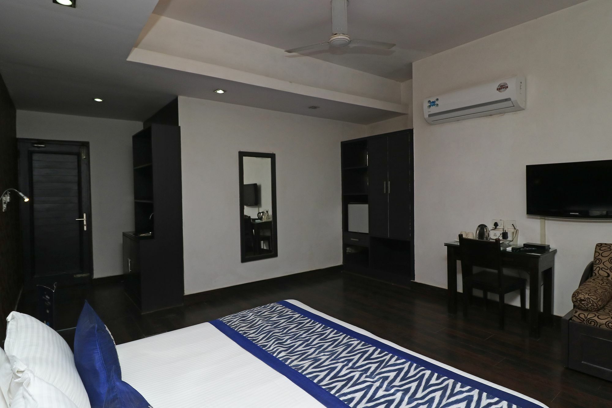 Hotel Chalet Nueva Delhi Exterior foto